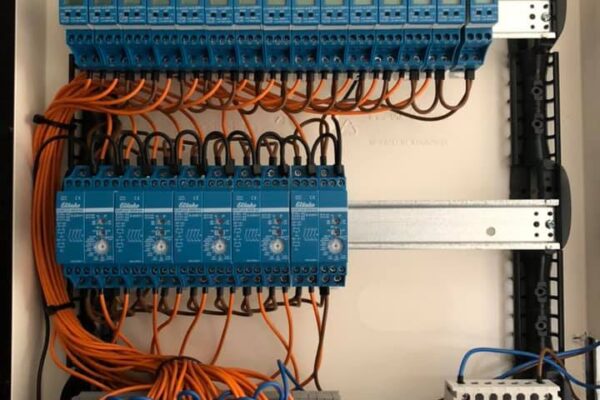 Elektriciteitskast met centrale sturing!